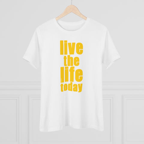 ♡ LIVE THE LIFE :: Relaxed T-Shirt